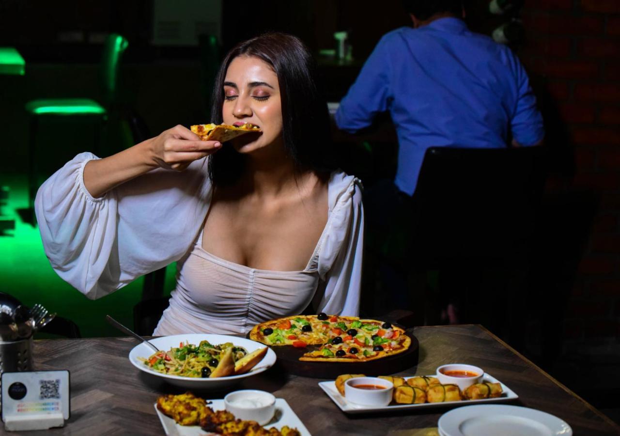 Bloom Hotel - Gachibowli Hajdarábád Exteriér fotografie